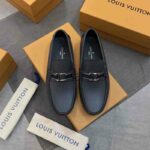 Giày lười Louis Vuitton Hockenheim Moccasin da Taiga màu đen