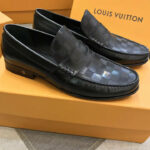 Giày lười Louis Vuitton Graduation Loafer caro chìm màu đen