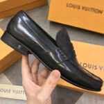 Giày lười Louis Vuitton Graduation Loafer caro chìm màu đen