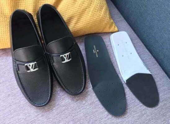 Giày lười Louis Vuitton Hockenheim Moccasin khóa nhỏ màu trắng