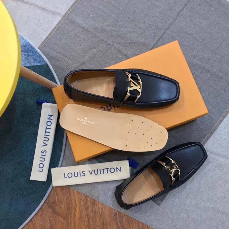 Giày lười Louis Vuitton Monte Carlo Moccasin khóa màu vàng