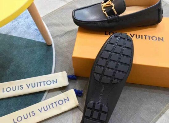 Giày lười Louis Vuitton Monte Carlo Moccasin khóa màu vàng