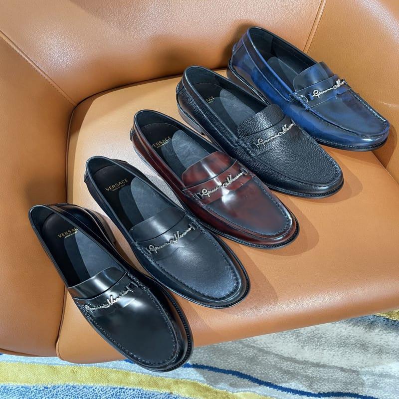 Giày lười Versace GV Signature Leather Loafers da bóng màu xanh