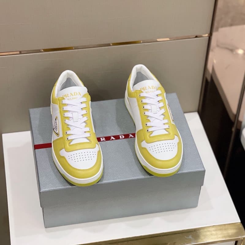 Giày thể thao Prada Leather Sneakers màu vàng