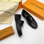 Giày lười Louis Vuitton like au Loafer Major da bóng đế cao su màu đen