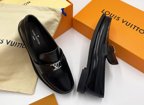 Giày lười Louis Vuitton like au Loafer Major da bóng đế cao su màu đen