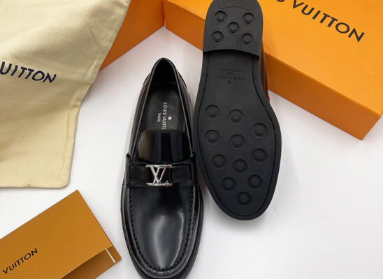 Giày lười Louis Vuitton like au Loafer Major da bóng đế cao su màu đen