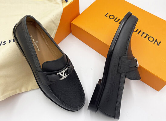 Giày lười Louis Vuitton like au Loafer Major da taiga khóa logo nhỏ