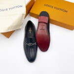 Giày lười Louis Vuitton like au Lv Club Loafer da trơn màu đen