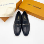 Giày lười Louis Vuitton like au Lv Club Loafer da trơn màu đen