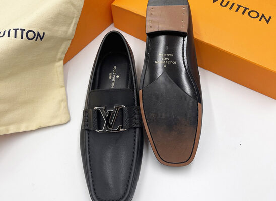 Giày lười Louis Vuitton like au Montaigne Loafer da trơn khóa đen trắng