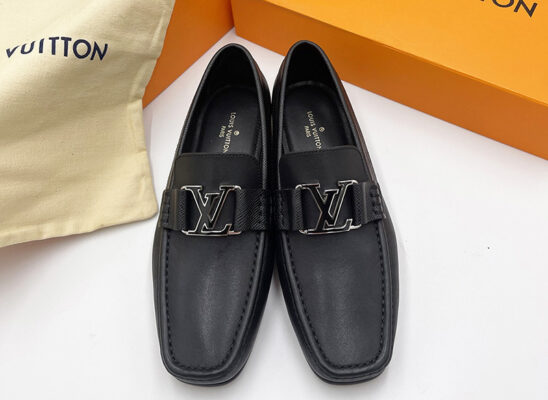 Giày lười Louis Vuitton like au Montaigne Loafer da trơn khóa đen trắng