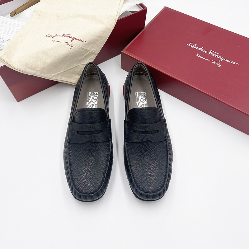 Giày lười Salvatore Ferragamo like au da nhăn họa tiết đế viền đỏ GSF01