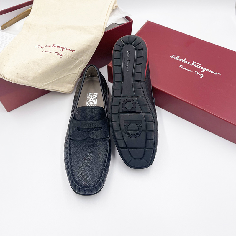 Giày lười Salvatore Ferragamo like au da nhăn họa tiết đế viền đỏ GSF01