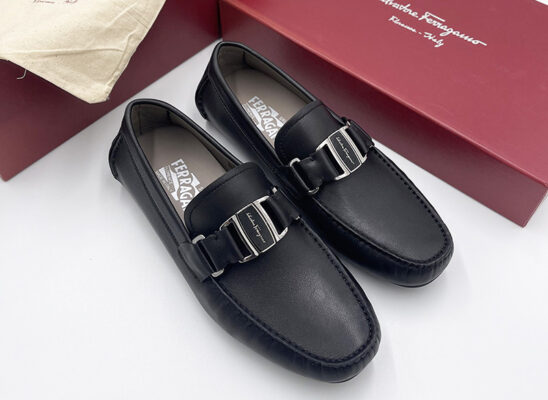 Giày lười Salvatore Ferragamo like au họa tiết khóa logo dọc GSF02