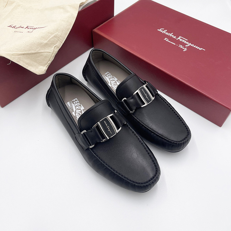 Giày lười Salvatore Ferragamo like au họa tiết khóa logo dọc GSF02